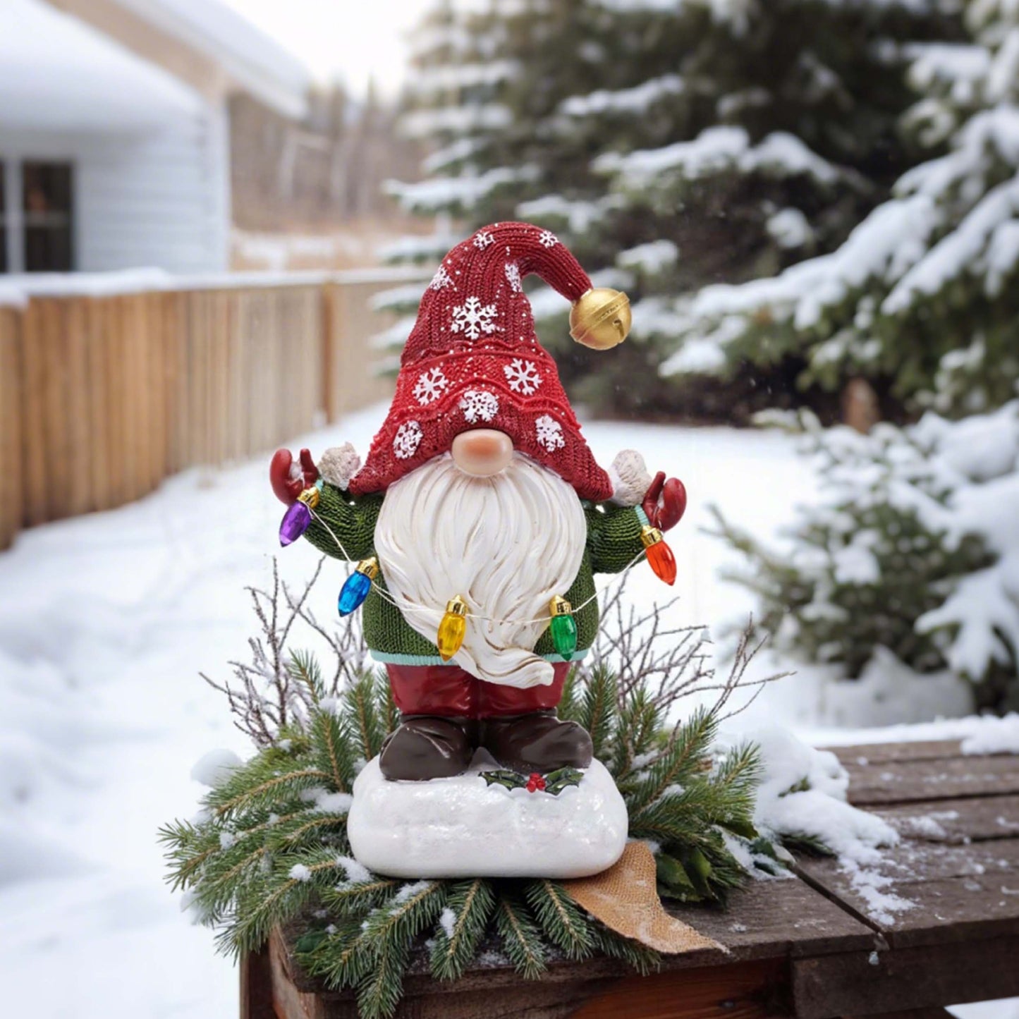 TERESA'S COLLECTIONS Outdoor Christmas Decorations Garden Gnome with LED Lights, Solar-Powered Outdoor Statue, Festive Red&Green Decor, Durable Resin Ornaments Gift for Women and Man, 7.5"
