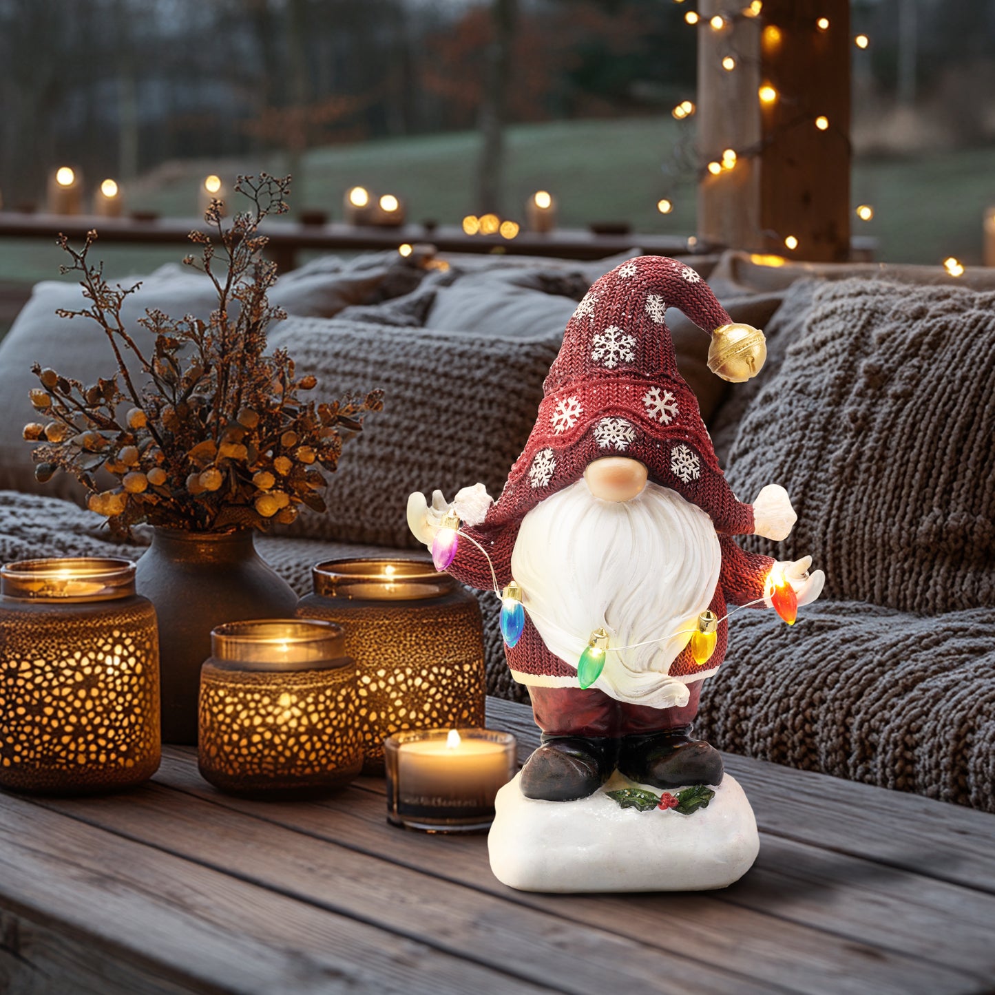 TERESA'S COLLECTIONS Outdoor Christmas Decorations Garden Gnome with LED Lights, Solar-Powered Outdoor Statue, Festive Red Decor, Durable Resin Ornaments Gift for Women and Man, 8.8"